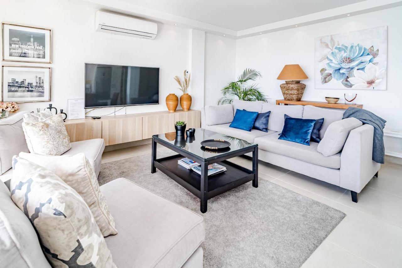 Cp - Modern Beachside Apartment In אסטפונה מראה חיצוני תמונה
