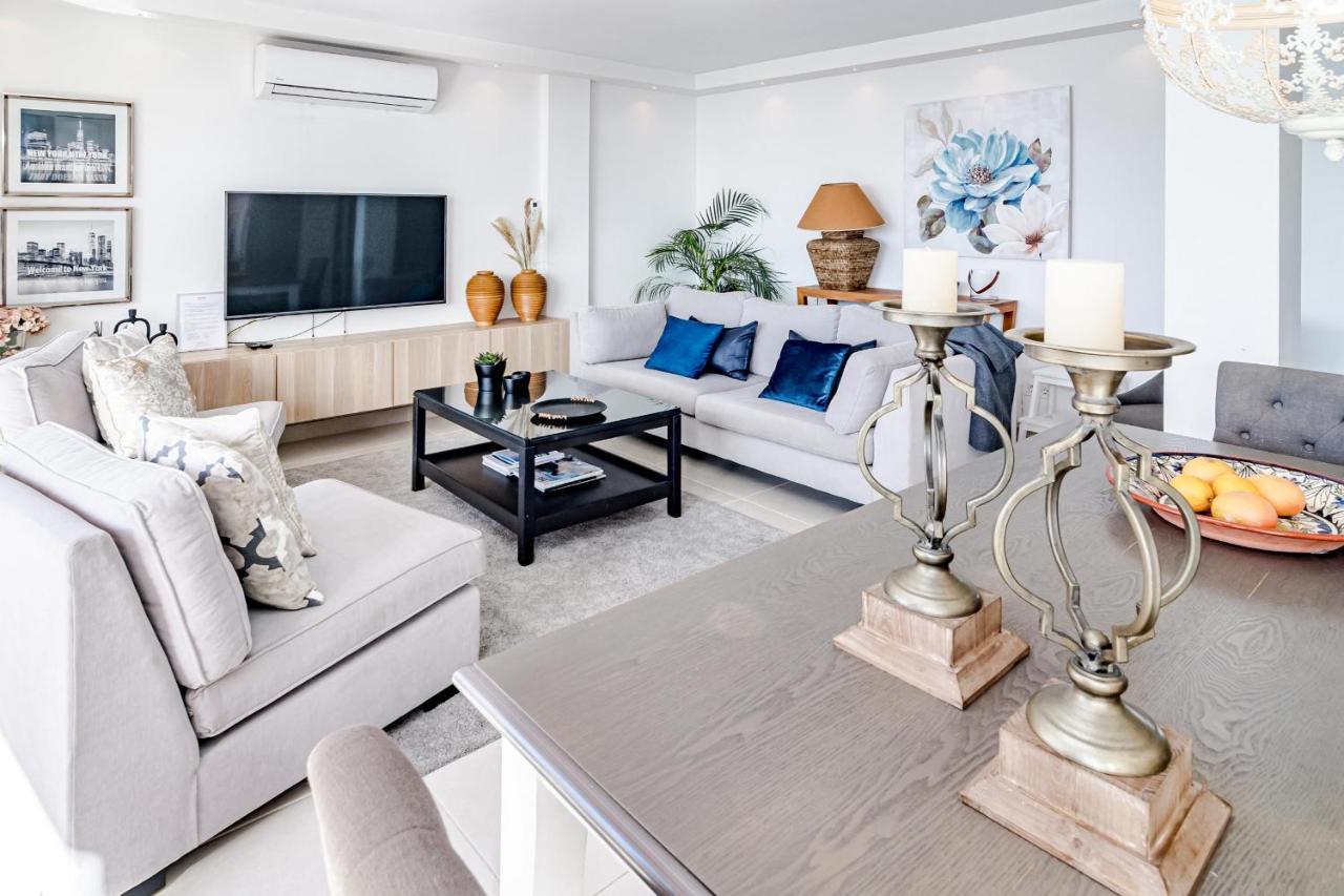 Cp - Modern Beachside Apartment In אסטפונה מראה חיצוני תמונה