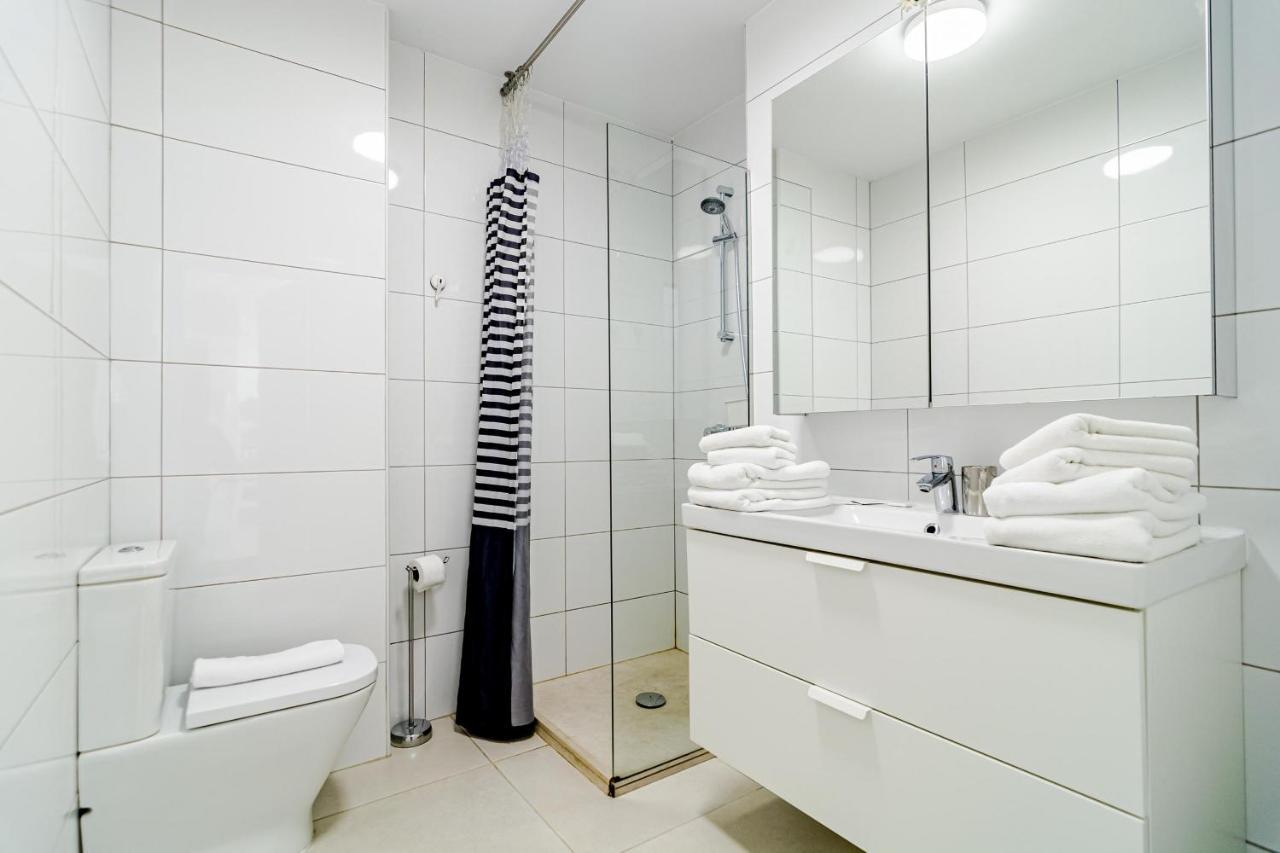 Cp - Modern Beachside Apartment In אסטפונה מראה חיצוני תמונה